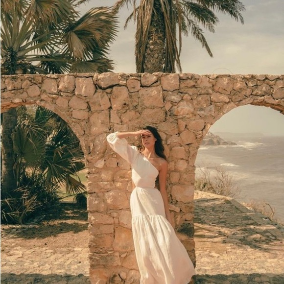 One Shoulder Linen Maxi Cut out Full Sleeve Tiered Eggshell White Size Medium - Picture 11 of 14